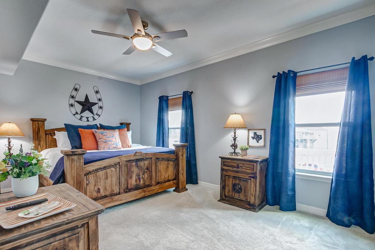 Bolivar Peninsula Spring Break Specials! Front Row Views - Tiki Bar - Playground 빌라 외부 사진